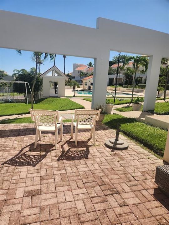 Active With Contract: $435,000 (3 beds, 2 baths, 2396 Square Feet)