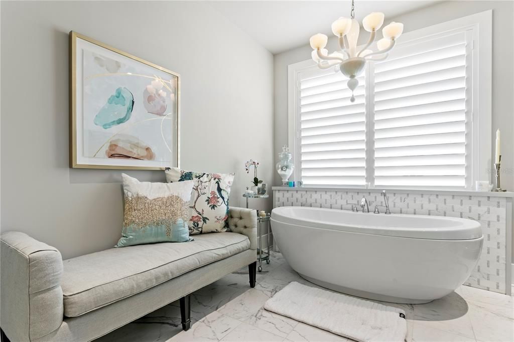 For Sale: $8,450,000 (5 beds, 6 baths, 7457 Square Feet)