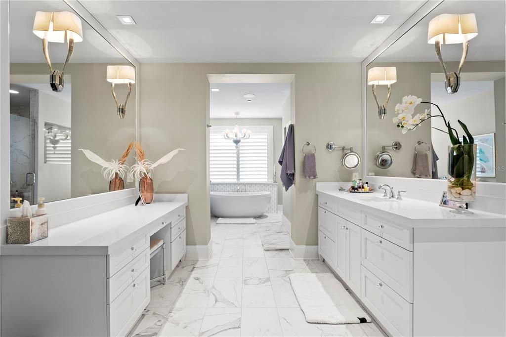 For Sale: $8,450,000 (5 beds, 6 baths, 7457 Square Feet)