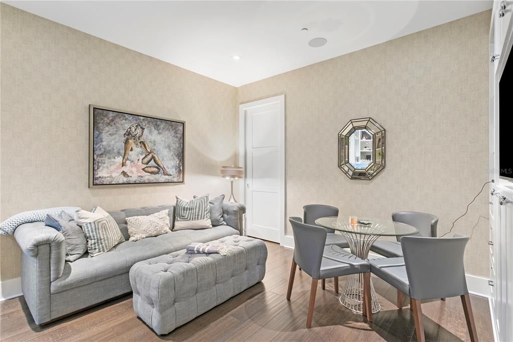 For Sale: $8,450,000 (5 beds, 6 baths, 7457 Square Feet)