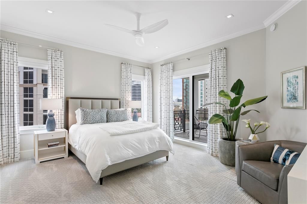 For Sale: $8,450,000 (5 beds, 6 baths, 7457 Square Feet)