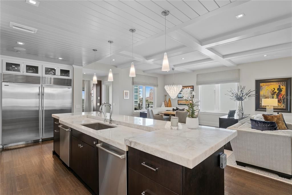 For Sale: $8,450,000 (5 beds, 6 baths, 7457 Square Feet)