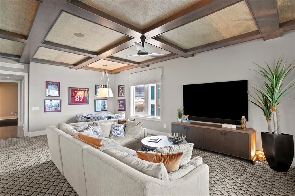 For Sale: $8,450,000 (5 beds, 6 baths, 7457 Square Feet)