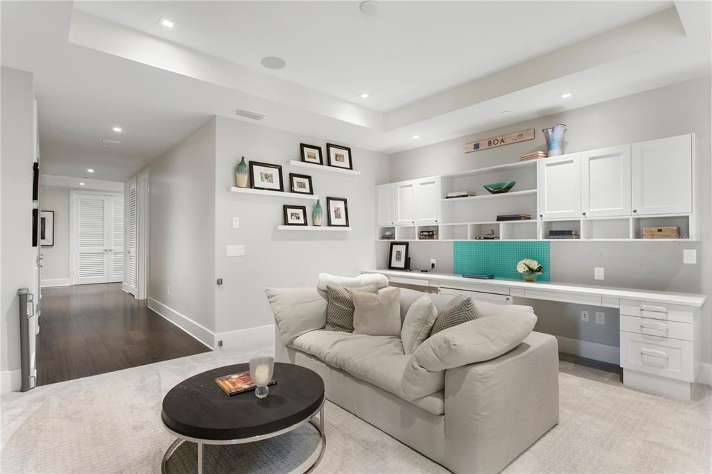 For Sale: $8,450,000 (5 beds, 6 baths, 7457 Square Feet)