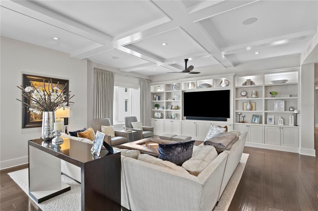 For Sale: $8,450,000 (5 beds, 6 baths, 7457 Square Feet)