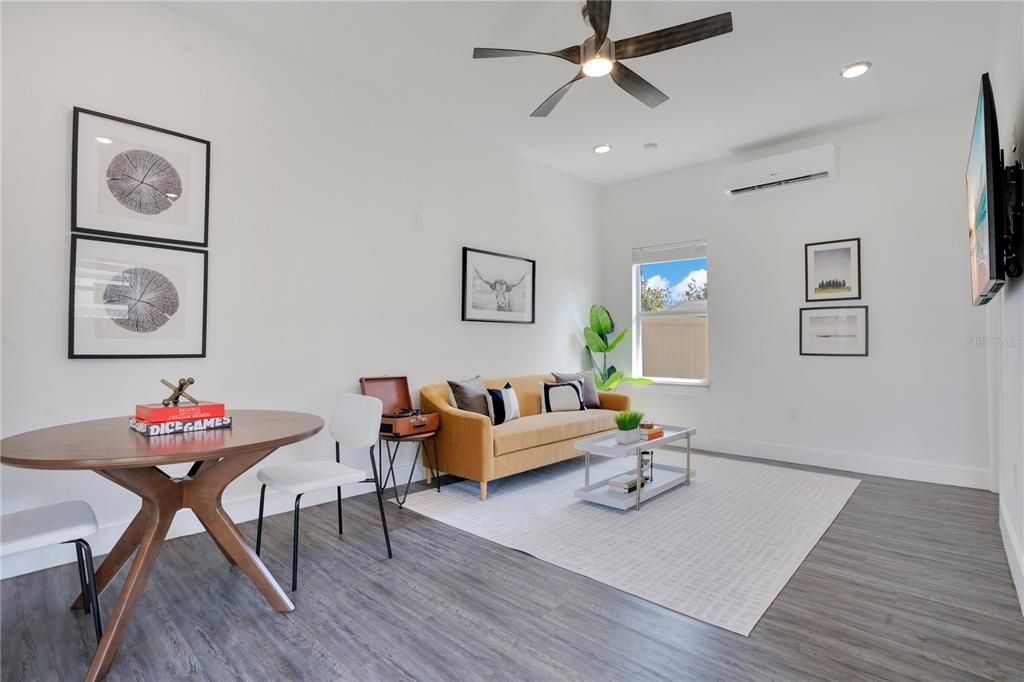 Active With Contract: $2,375,000 (5 beds, 4 baths, 4688 Square Feet)