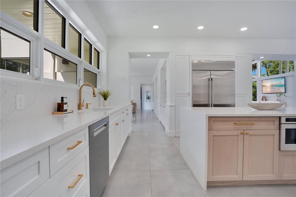 Active With Contract: $2,375,000 (5 beds, 4 baths, 4688 Square Feet)