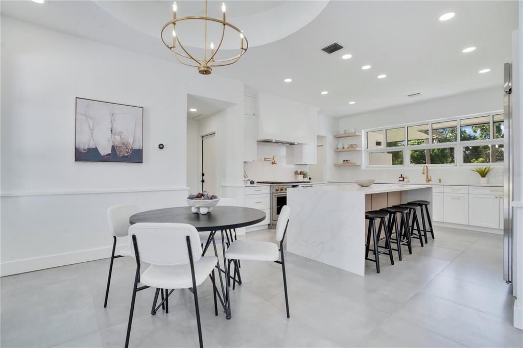 Active With Contract: $2,375,000 (5 beds, 4 baths, 4688 Square Feet)