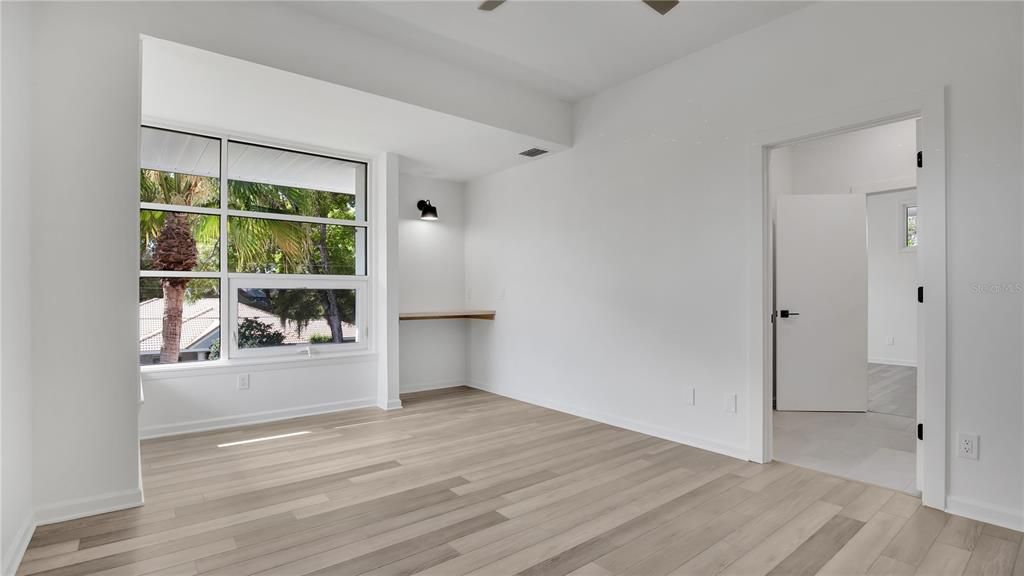 Active With Contract: $2,375,000 (5 beds, 4 baths, 4688 Square Feet)