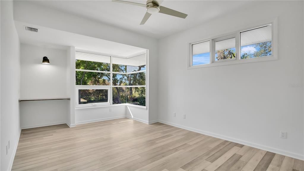 Active With Contract: $2,375,000 (5 beds, 4 baths, 4688 Square Feet)