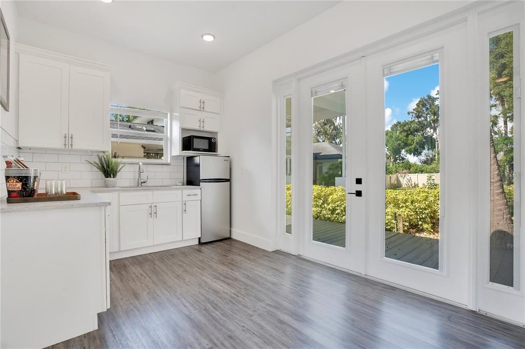 Active With Contract: $2,375,000 (5 beds, 4 baths, 4688 Square Feet)