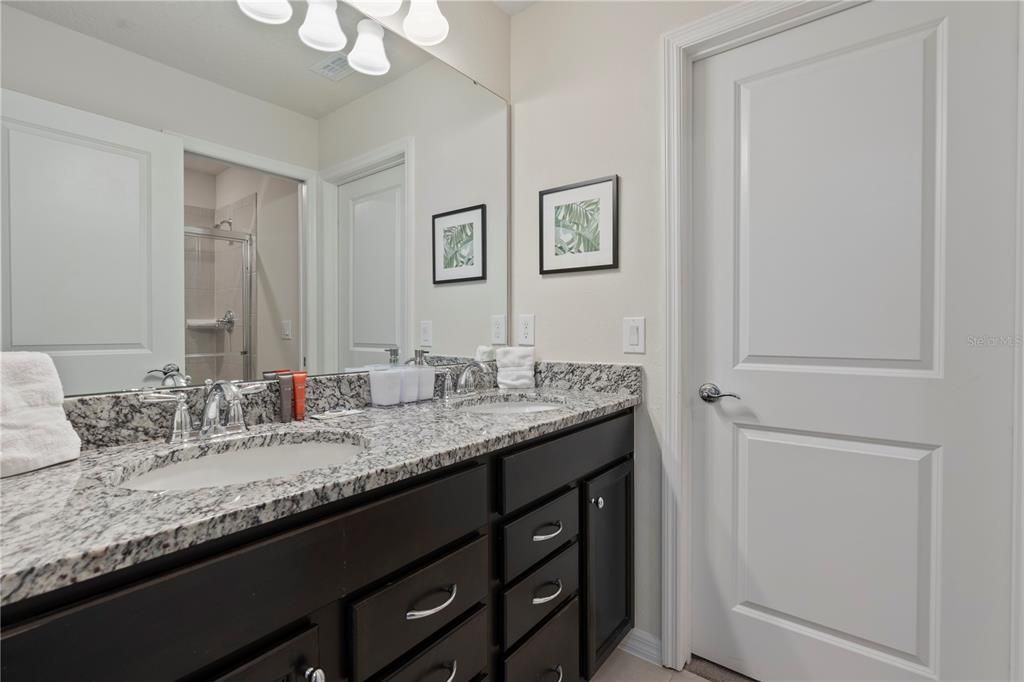 En Venta: $898,000 (10 camas, 8 baños, 4399 Pies cuadrados)