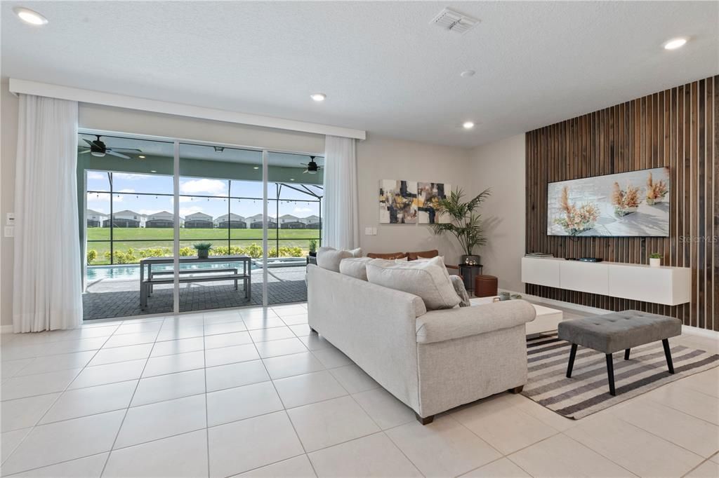 En Venta: $898,000 (10 camas, 8 baños, 4399 Pies cuadrados)