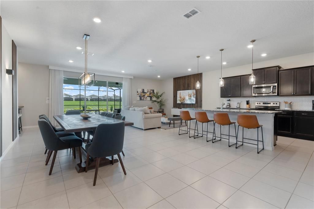 En Venta: $898,000 (10 camas, 8 baños, 4399 Pies cuadrados)