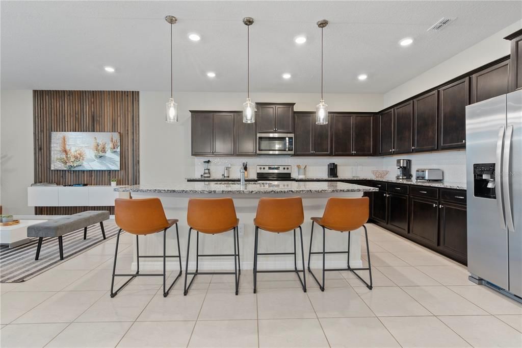 En Venta: $898,000 (10 camas, 8 baños, 4399 Pies cuadrados)