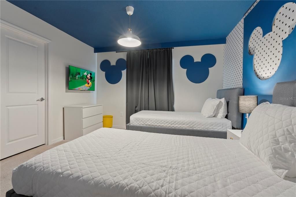 En Venta: $898,000 (10 camas, 8 baños, 4399 Pies cuadrados)