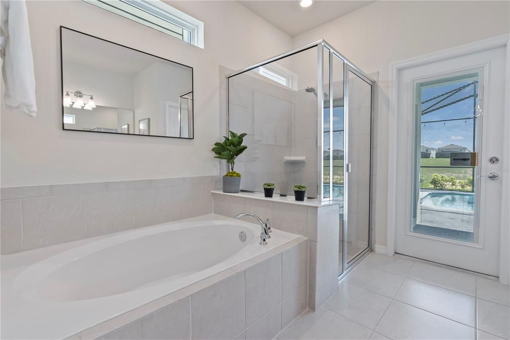 En Venta: $898,000 (10 camas, 8 baños, 4399 Pies cuadrados)