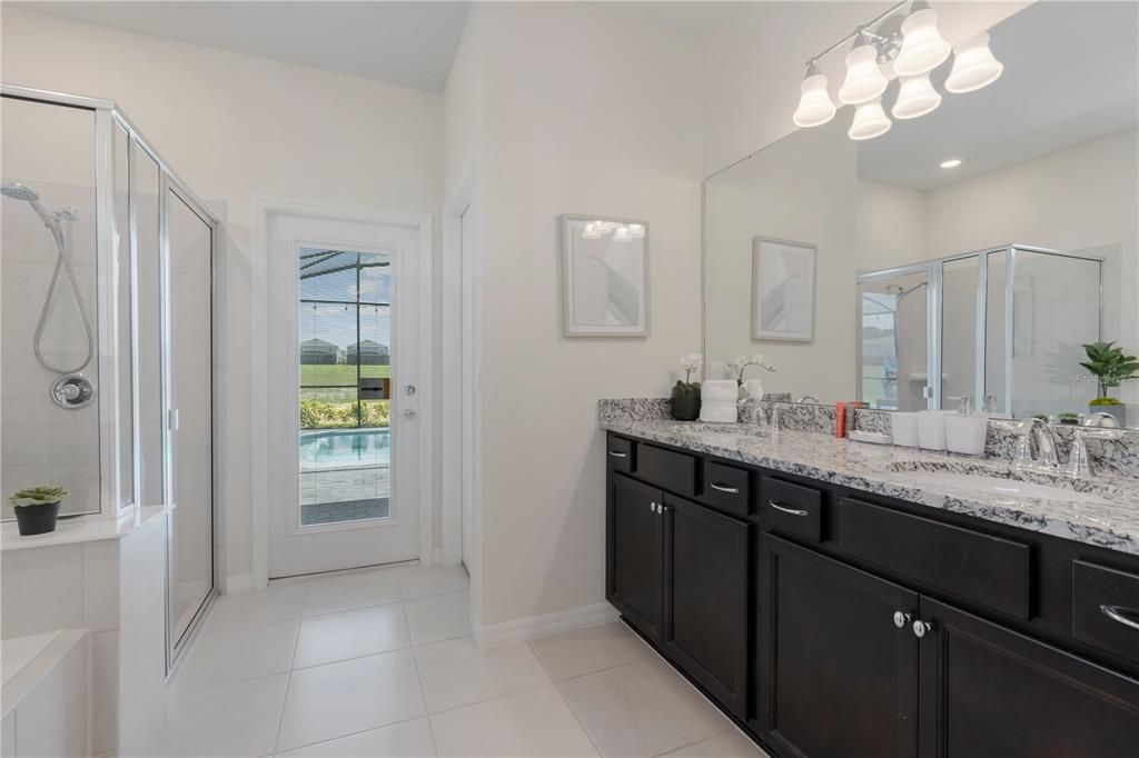 En Venta: $898,000 (10 camas, 8 baños, 4399 Pies cuadrados)