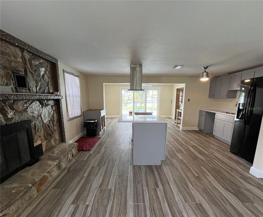 待售: $440,000 (3 贝兹, 2 浴室, 1444 平方英尺)