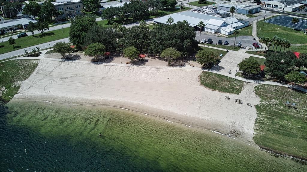 待售: $114,000 (2 贝兹, 1 浴室, 1016 平方英尺)