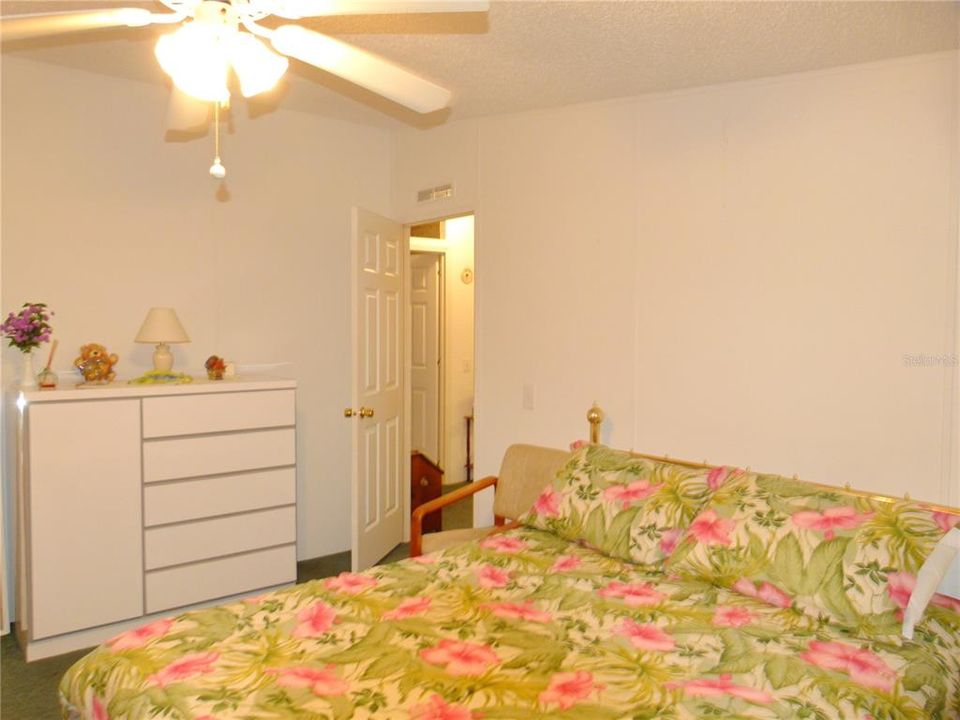 For Sale: $349,000 (3 beds, 2 baths, 1968 Square Feet)