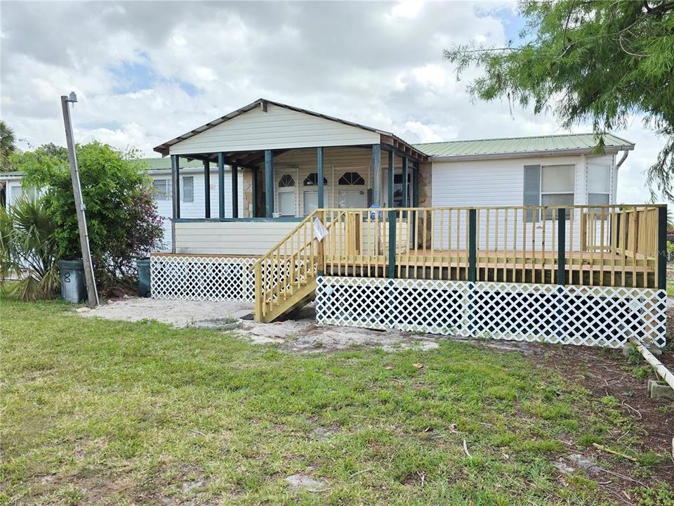 For Sale: $349,000 (3 beds, 2 baths, 1968 Square Feet)