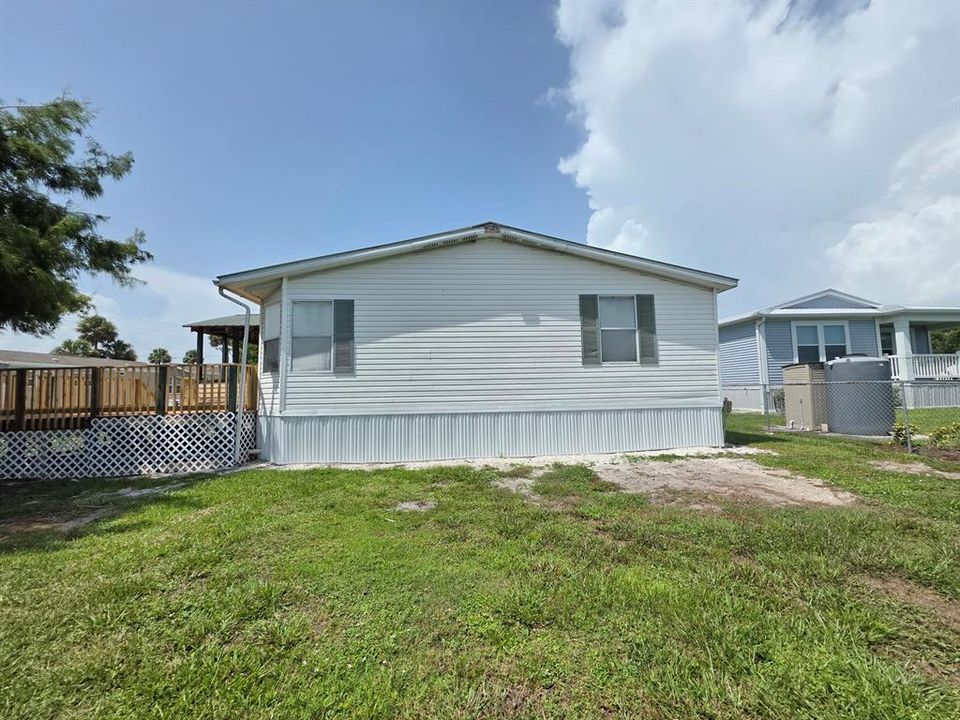 For Sale: $349,000 (3 beds, 2 baths, 1968 Square Feet)
