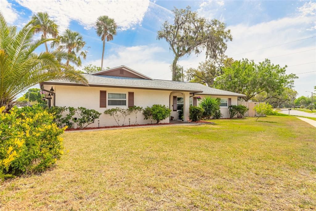 Vendido Recientemente: $270,000 (3 camas, 2 baños, 1562 Pies cuadrados)