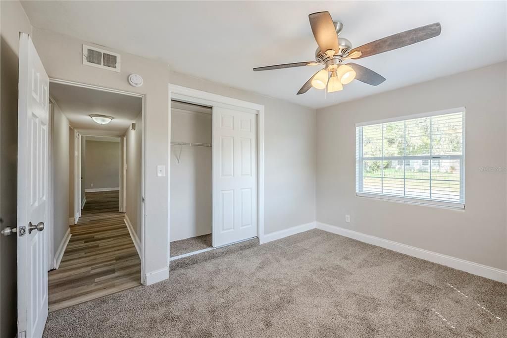 合同活跃: $225,000 (3 贝兹, 1 浴室, 1152 平方英尺)