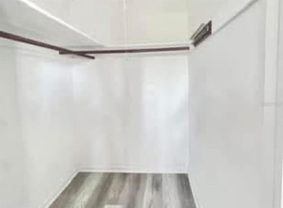 На продажу: $148,999 (2 спален, 1 ванн, 913 Квадратных фут)