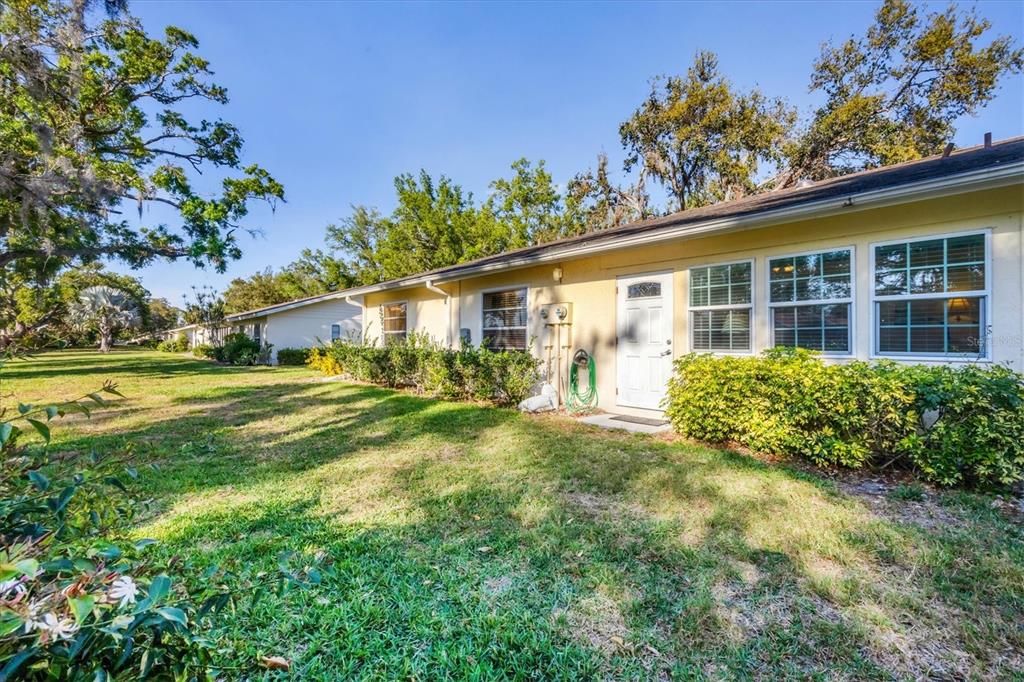 На продажу: $275,000 (2 спален, 2 ванн, 1374 Квадратных фут)