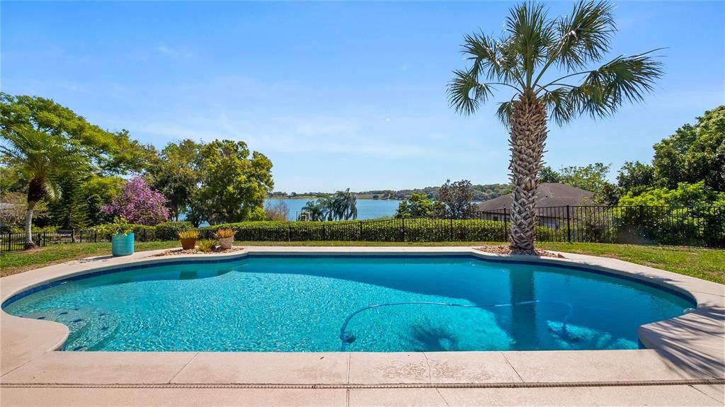 For Sale: $750,000 (5 beds, 4 baths, 3337 Square Feet)