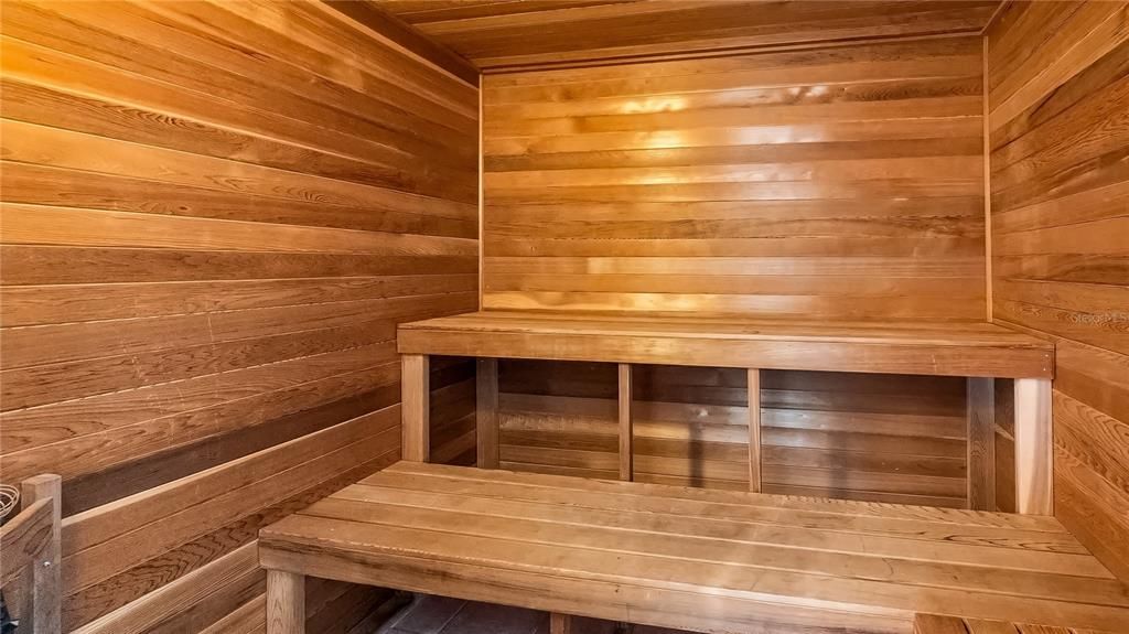 For Sale: $750,000 (5 beds, 4 baths, 3337 Square Feet)