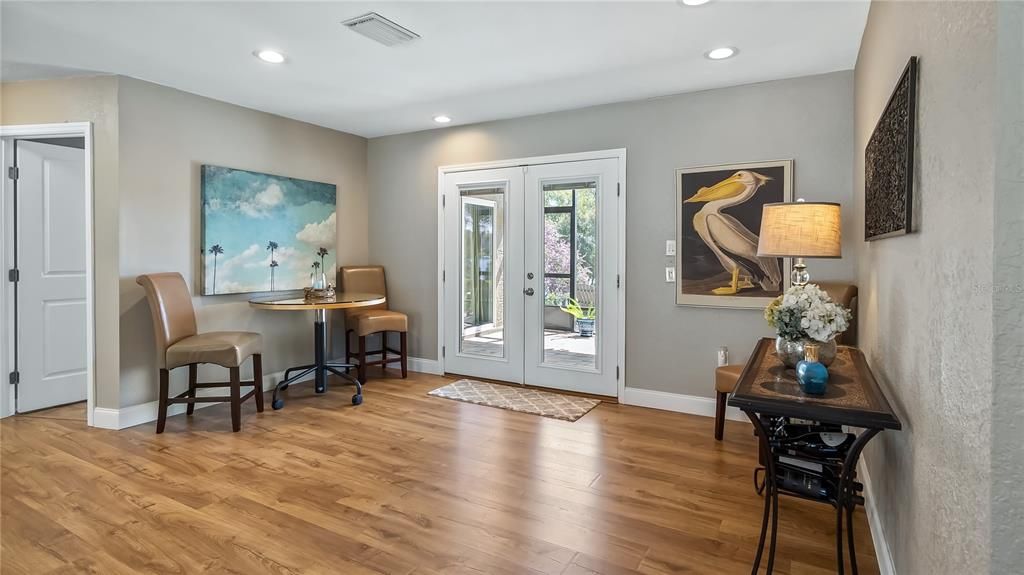 For Sale: $750,000 (5 beds, 4 baths, 3337 Square Feet)