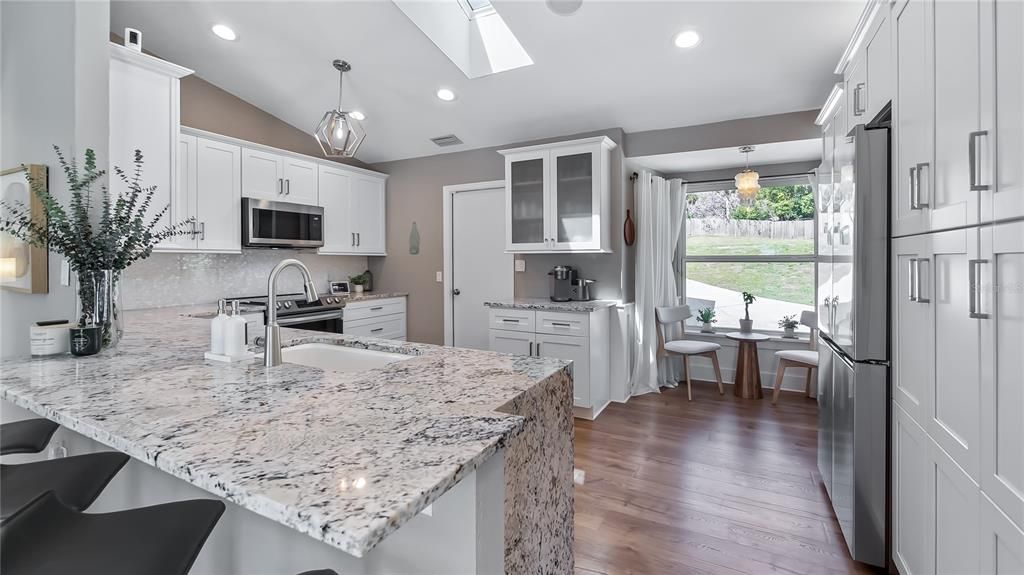 For Sale: $750,000 (5 beds, 4 baths, 3337 Square Feet)