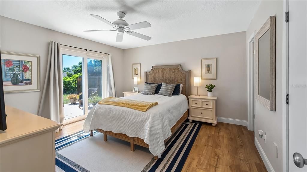 For Sale: $750,000 (5 beds, 4 baths, 3337 Square Feet)