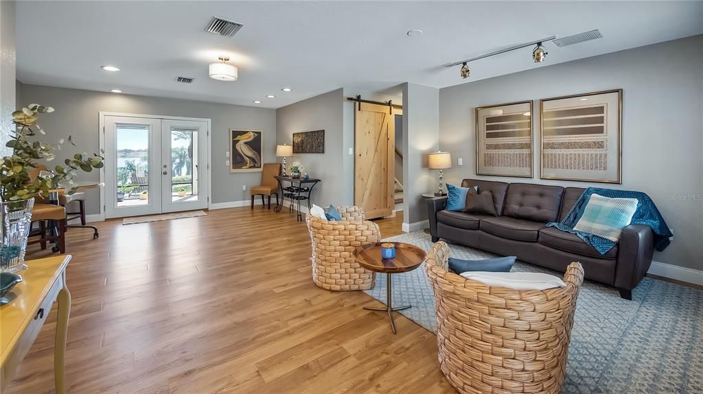 For Sale: $750,000 (5 beds, 4 baths, 3337 Square Feet)