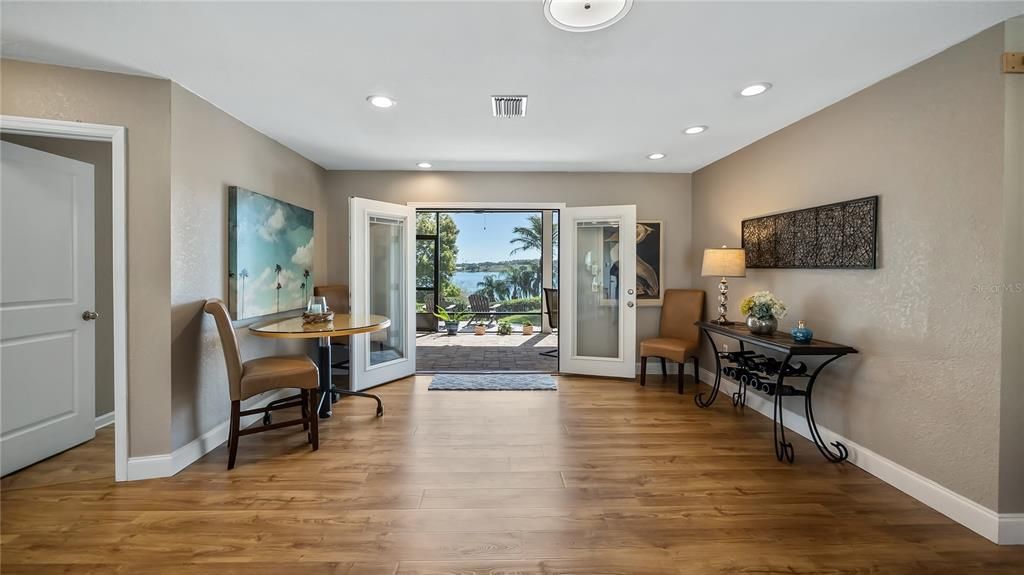 For Sale: $750,000 (5 beds, 4 baths, 3337 Square Feet)