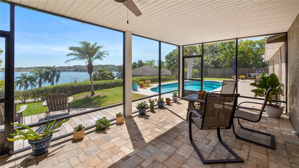 For Sale: $750,000 (5 beds, 4 baths, 3337 Square Feet)