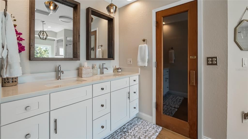 For Sale: $750,000 (5 beds, 4 baths, 3337 Square Feet)