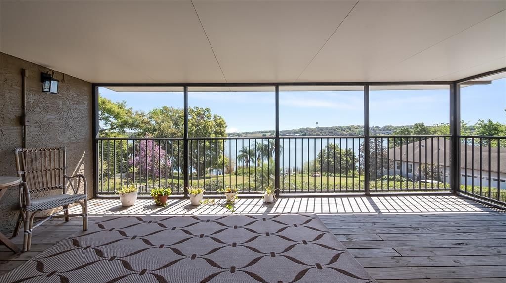 For Sale: $750,000 (5 beds, 4 baths, 3337 Square Feet)