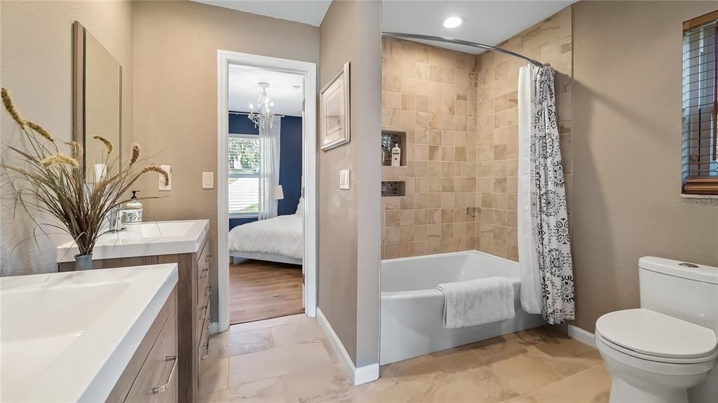 For Sale: $750,000 (5 beds, 4 baths, 3337 Square Feet)