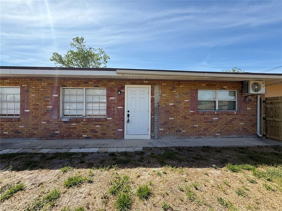 最近租的: $2,000 (2 贝兹, 1 浴室, 1032 平方英尺)