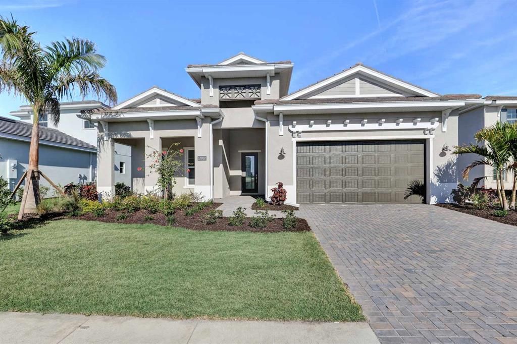 最近售出: $949,000 (3 贝兹, 3 浴室, 2914 平方英尺)