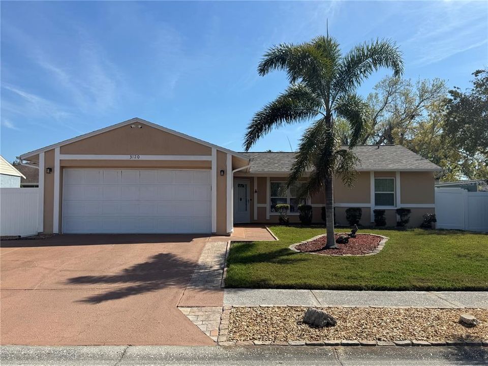 最近售出: $295,000 (3 贝兹, 2 浴室, 1430 平方英尺)