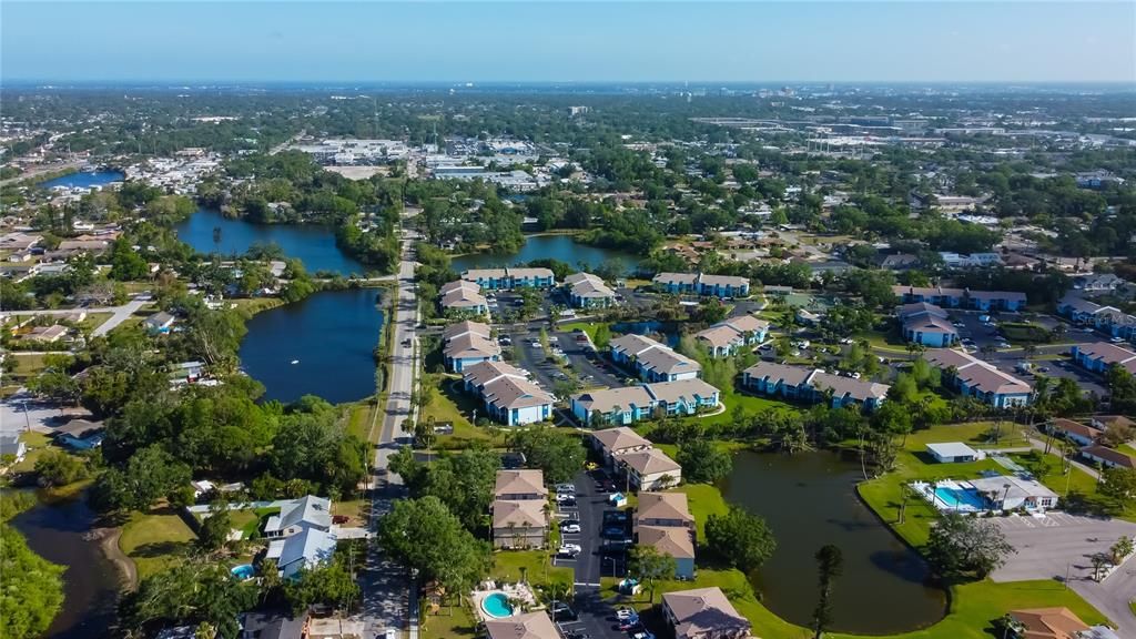 合同活跃: $69,900 (2 贝兹, 2 浴室, 960 平方英尺)