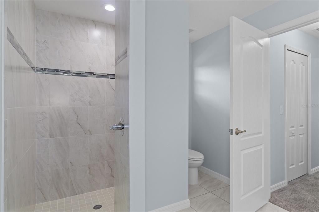 Active With Contract: $349,900 (3 beds, 2 baths, 1965 Square Feet)