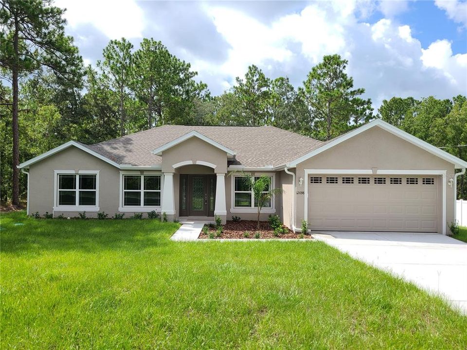 Active With Contract: $349,900 (3 beds, 2 baths, 1965 Square Feet)