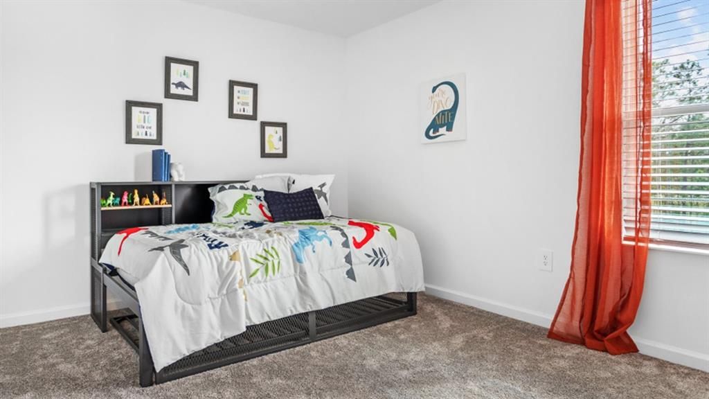 Active With Contract: $344,749 (5 beds, 2 baths, 2427 Square Feet)