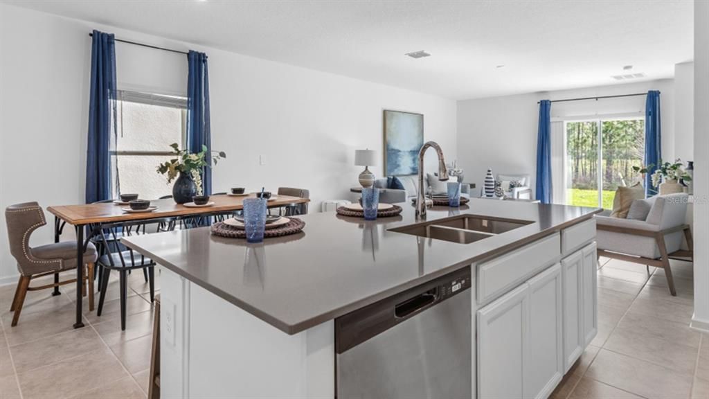 Active With Contract: $344,749 (5 beds, 2 baths, 2427 Square Feet)